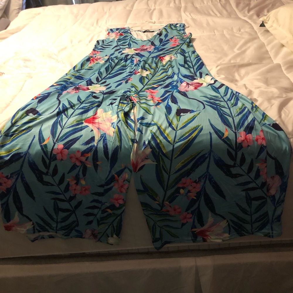 NIB Love You Dear Turquoise & Green Floral V Neck Palazzo Sleeveless Jumpsuit - Picture 3 of 10